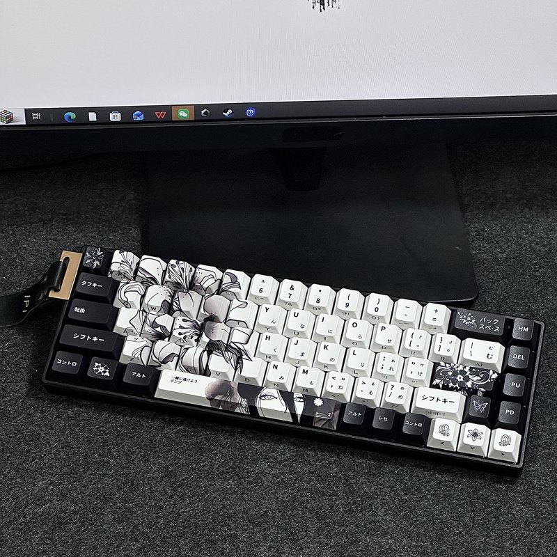 Keycap a tema Reze di Chainsaw - Gaming Accessories Aesthetic recensione e prezzo